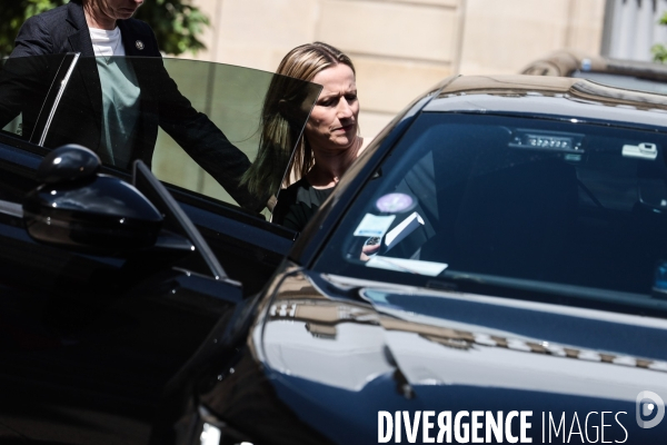 Conseil des ministres du nouveau gouvernement borne