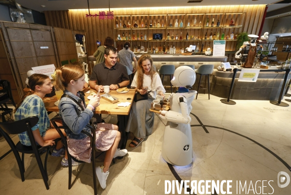 Dawn avatar robot cafe a tokyo