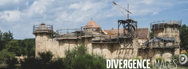 Guedelon: la construction d un chateau fort