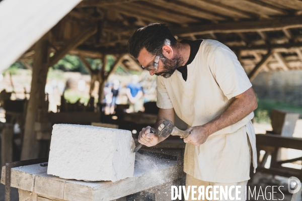 Guedelon: la construction d un chateau fort