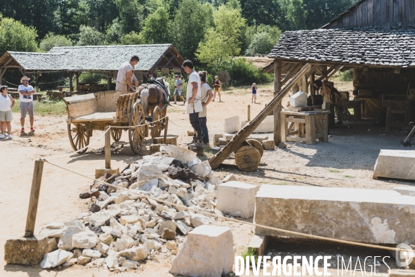 Guedelon: la construction d un chateau fort