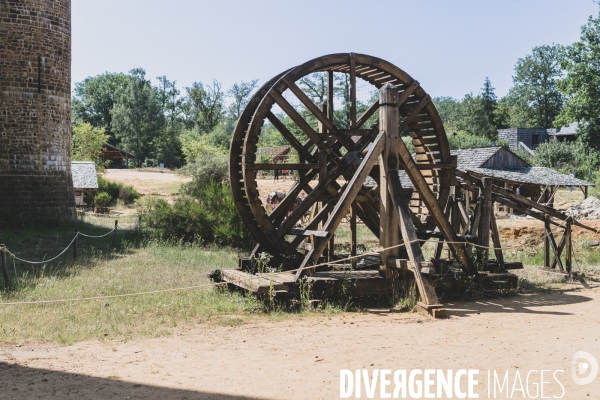 Guedelon: la construction d un chateau fort