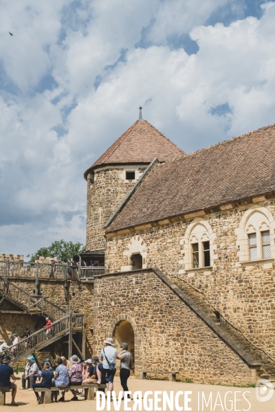 Guedelon: la construction d un chateau fort