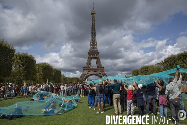 NO BASSARAN - Convoi de l eau à Paris 