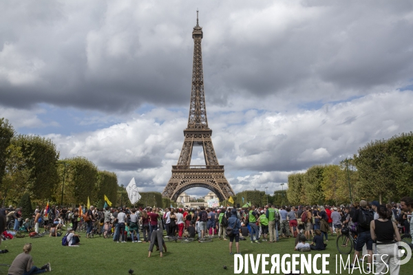NO BASSARAN - Convoi de l eau à Paris 