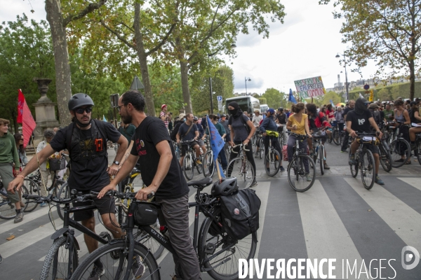 NO BASSARAN - Convoi de l eau à Paris 