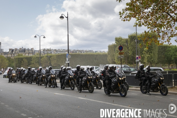 NO BASSARAN - Convoi de l eau à Paris 