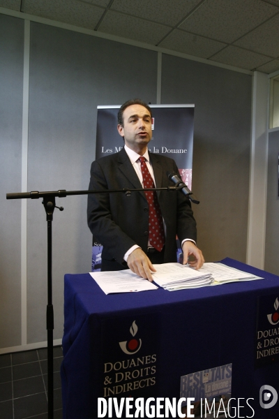 Jf cope inaugure le premier scanner mobile des douanes