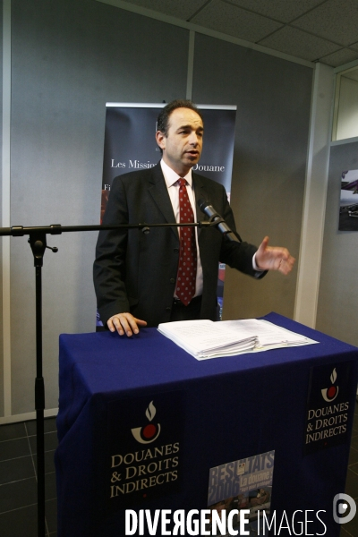 Jf cope inaugure le premier scanner mobile des douanes