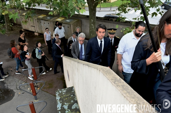 Stage de réussite pour élèves en difficulté : visite de Gabriel Attal à Torcy