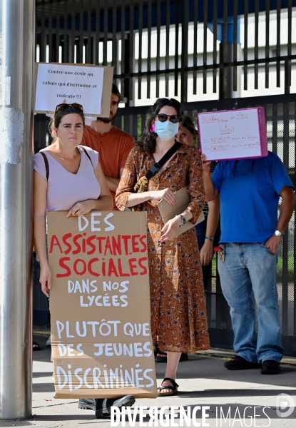 Interdiction de l Abaya et manque de moyens : le lycée Utrillo de Stains en grève