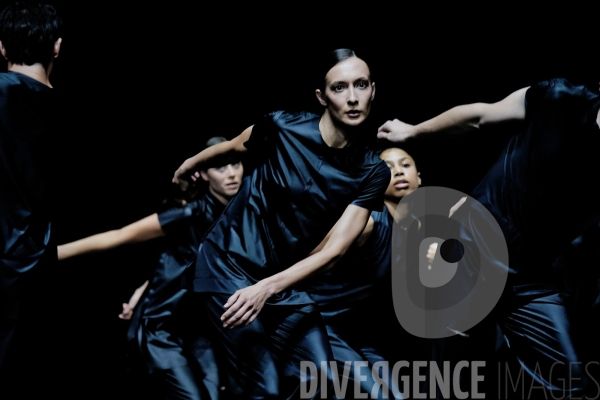 Mycelium / Christos Papadopoulos / Ballet de l Opéra de Lyon