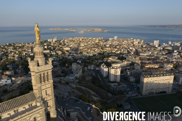 Vue aérienne de Marseille