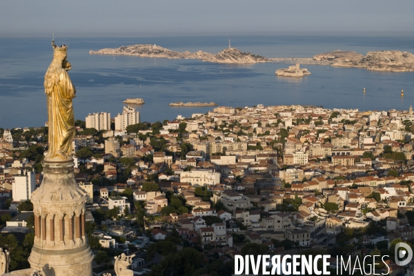 Vue aérienne de Marseille