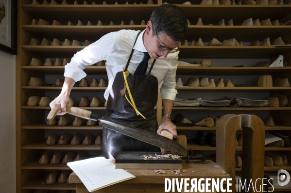 Confection de souliers sur mesure