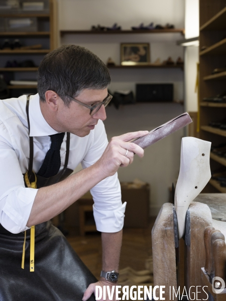 Confection de souliers sur mesure