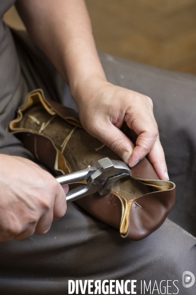 Confection de souliers sur mesure