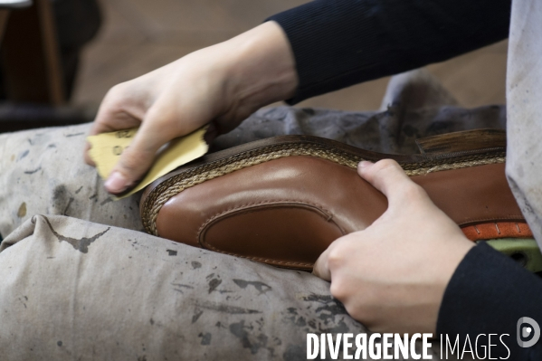 Confection de souliers sur mesure