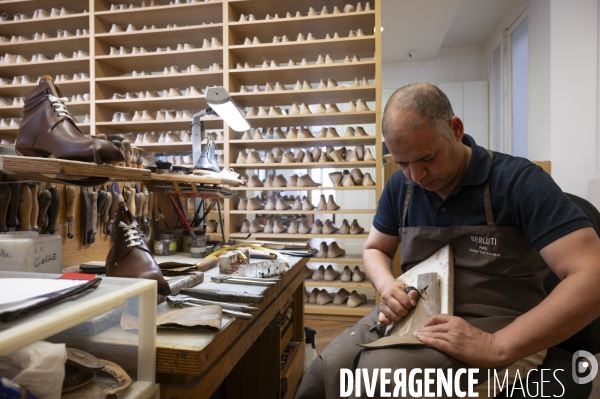 Confection de souliers sur mesure