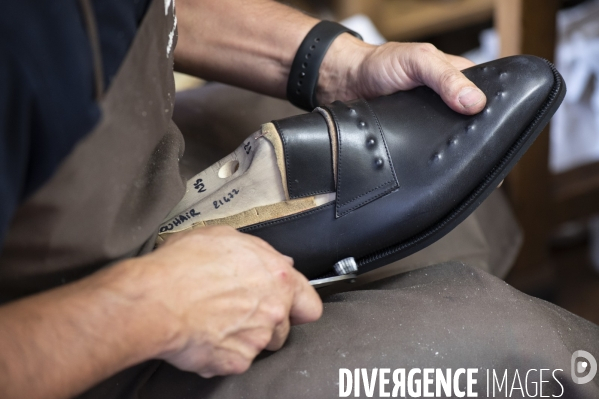 Confection de souliers sur mesure