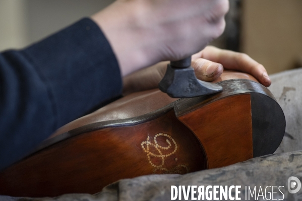 Confection de souliers sur mesure