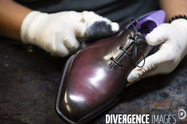 Confection de souliers sur mesure