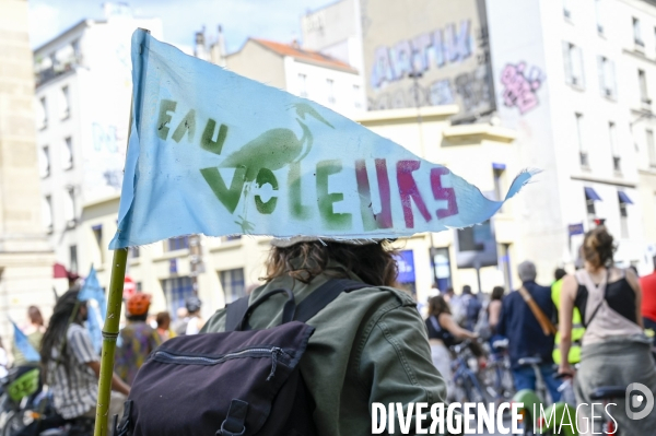 Le convoi de l eau contre les megabassines arrive à Paris