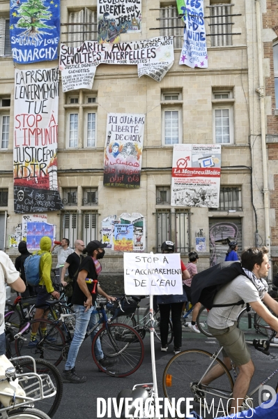 Le convoi de l eau contre les megabassines arrive à Paris