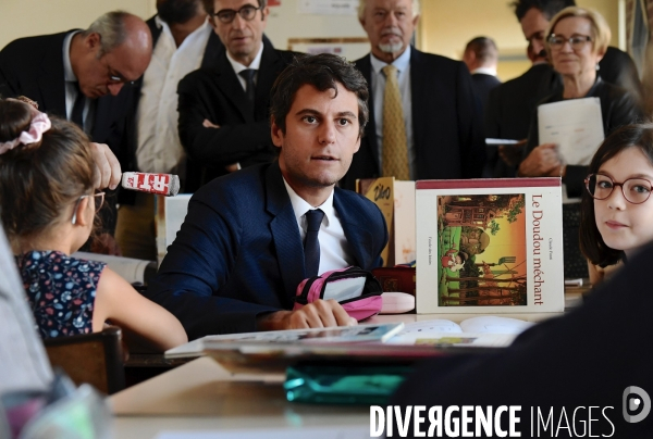Évaluations et savoirs fondamentaux : Déplacement de Gabriel Attal