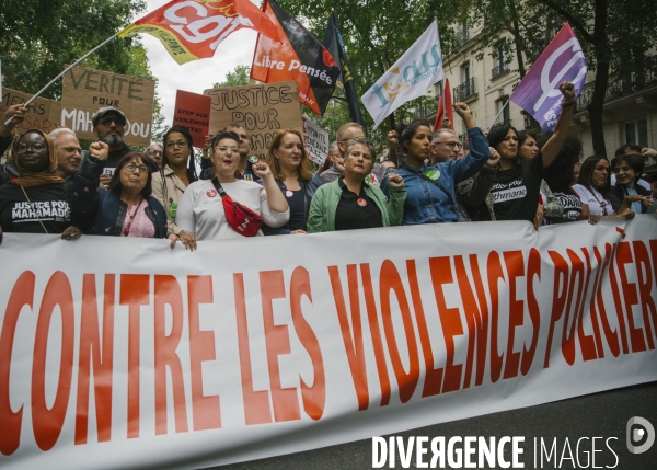 Marche contre les violences policieres et le racisme. 