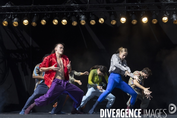 CONTEMPORARY DANCE 2.0 de Hofesh Shechter