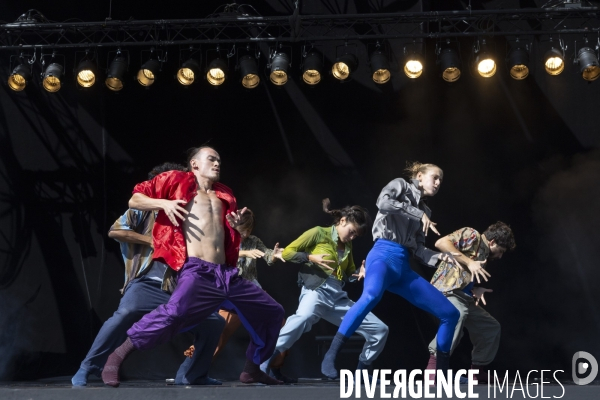 CONTEMPORARY DANCE 2.0 de Hofesh Shechter