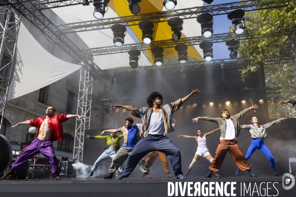 CONTEMPORARY DANCE 2.0 de Hofesh Shechter