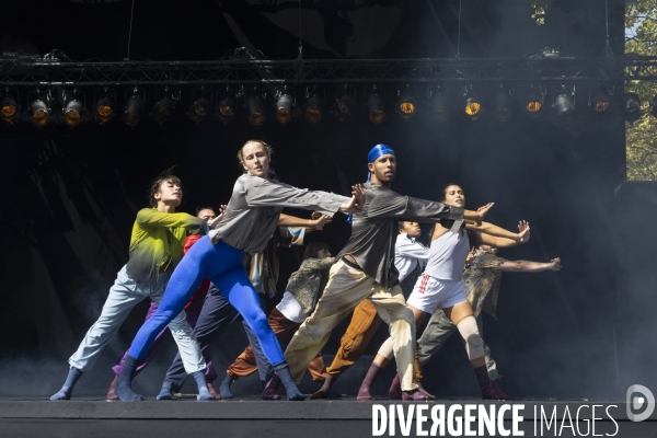 CONTEMPORARY DANCE 2.0 de Hofesh Shechter