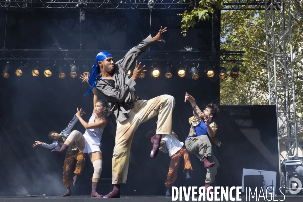 CONTEMPORARY DANCE 2.0 de Hofesh Shechter