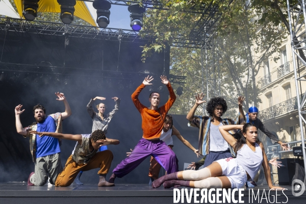 CONTEMPORARY DANCE 2.0 de Hofesh Shechter