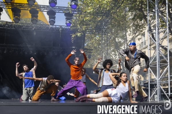 CONTEMPORARY DANCE 2.0 de Hofesh Shechter
