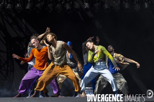 CONTEMPORARY DANCE 2.0 de Hofesh Shechter