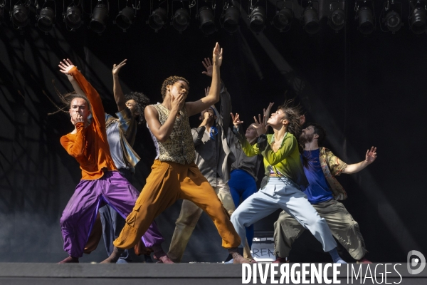 CONTEMPORARY DANCE 2.0 de Hofesh Shechter