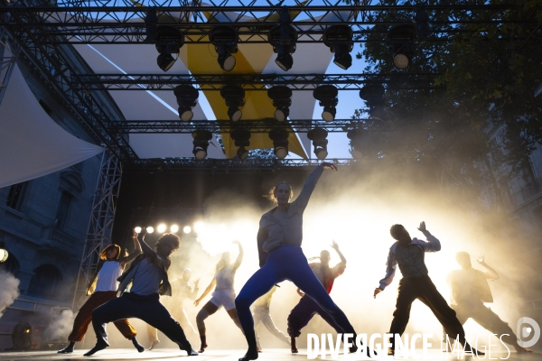 CONTEMPORARY DANCE 2.0 de Hofesh Shechter