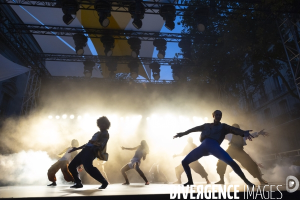 CONTEMPORARY DANCE 2.0 de Hofesh Shechter