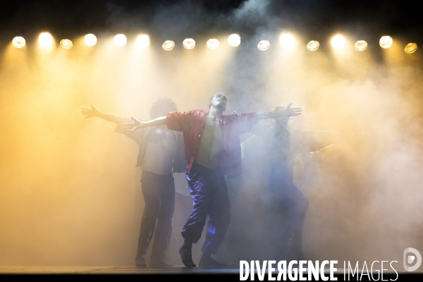 CONTEMPORARY DANCE 2.0 de Hofesh Shechter