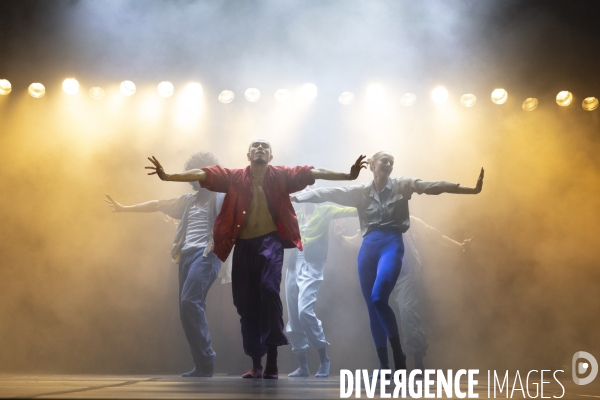 CONTEMPORARY DANCE 2.0 de Hofesh Shechter
