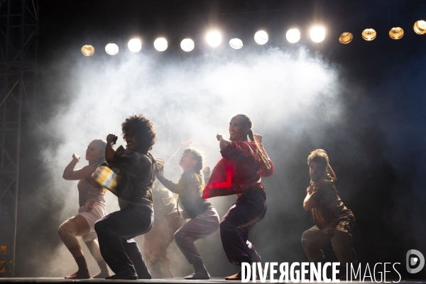 CONTEMPORARY DANCE 2.0 de Hofesh Shechter