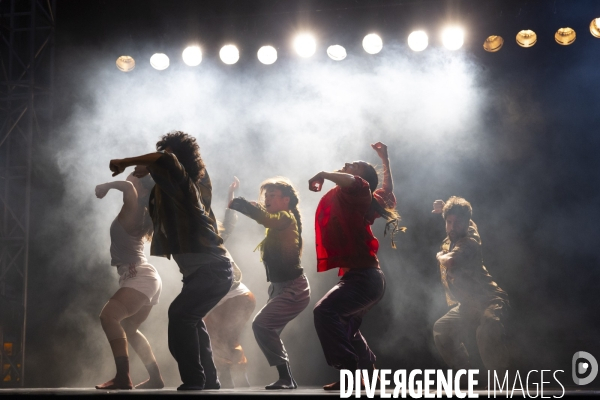 CONTEMPORARY DANCE 2.0 de Hofesh Shechter