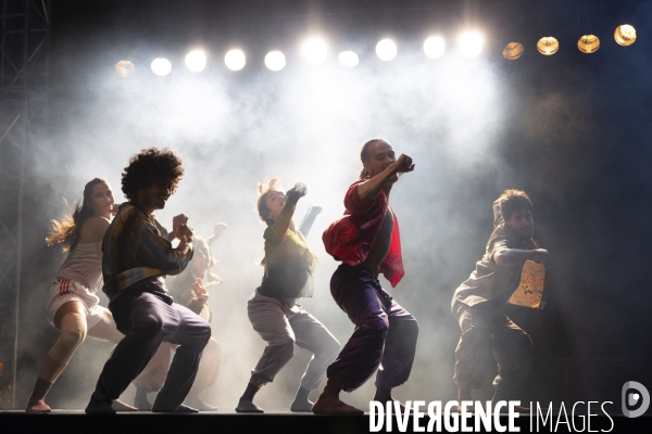 CONTEMPORARY DANCE 2.0 de Hofesh Shechter