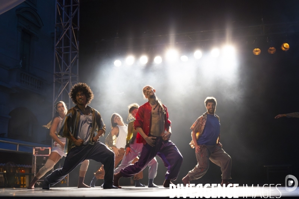 CONTEMPORARY DANCE 2.0 de Hofesh Shechter
