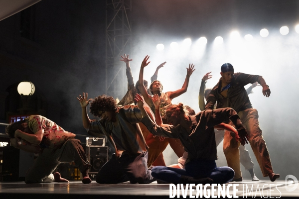 CONTEMPORARY DANCE 2.0 de Hofesh Shechter