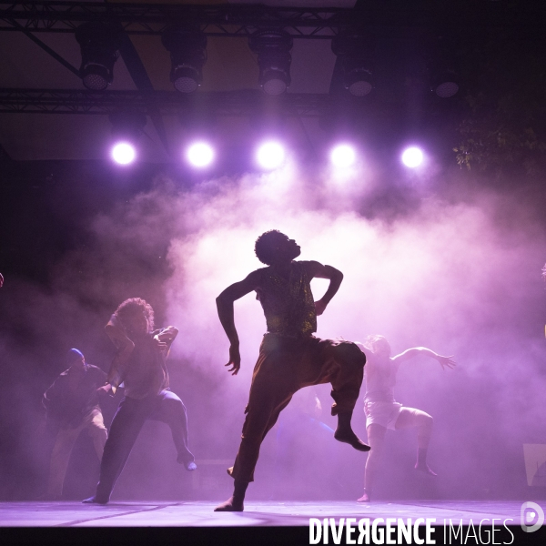 CONTEMPORARY DANCE 2.0 de Hofesh Shechter