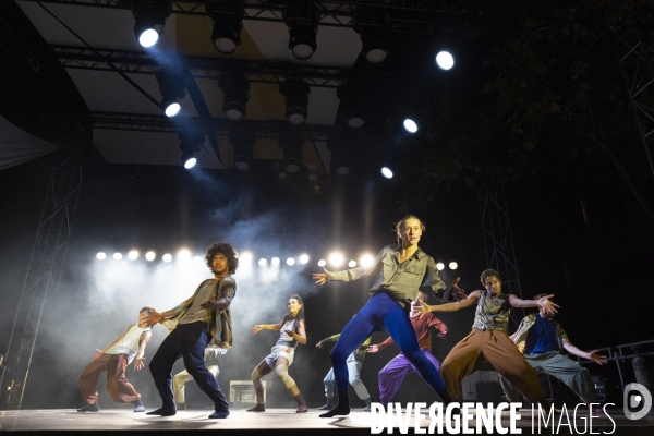 CONTEMPORARY DANCE 2.0 de Hofesh Shechter